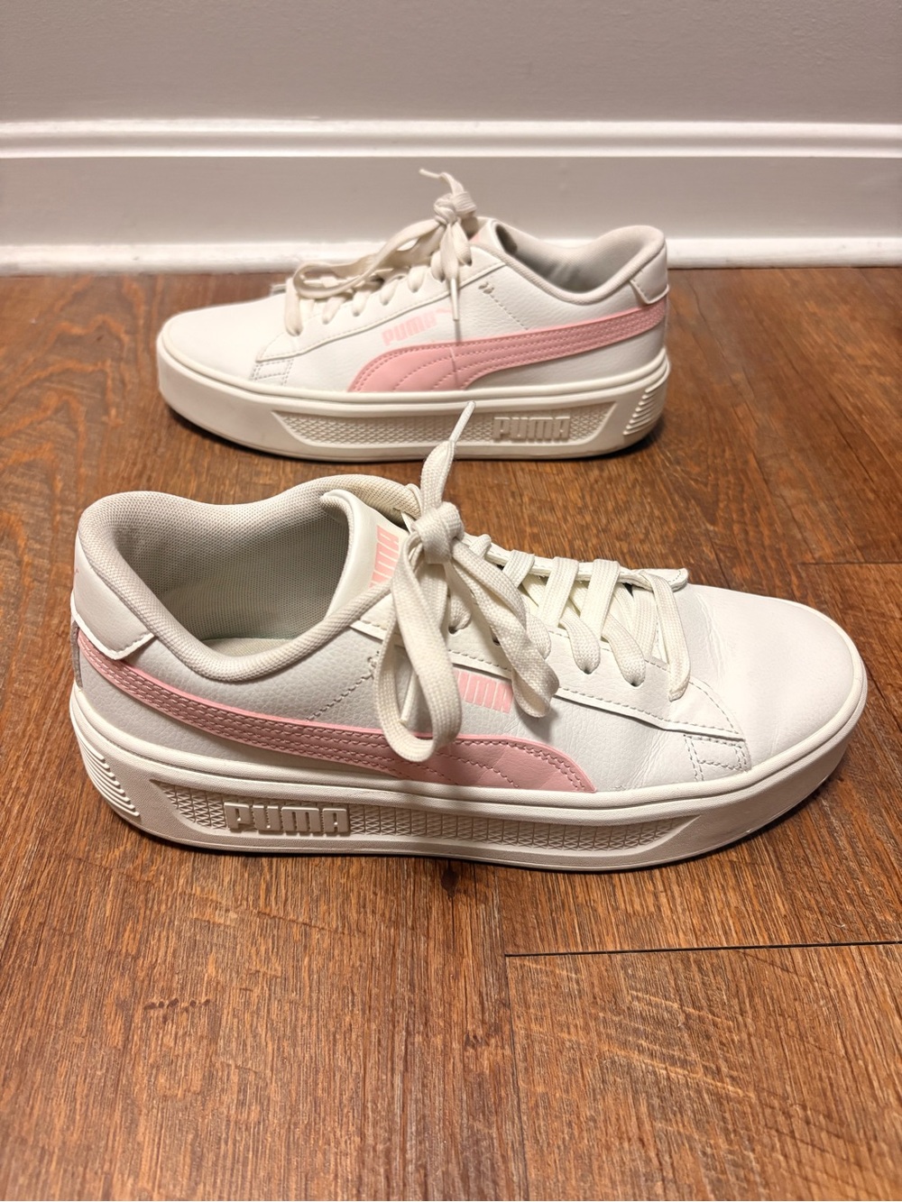Puma Women's Smash Platform V3 Sneaker - White with Pink Accents